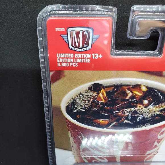 M2 Coca-Cola 1972 Chevrolet Camaro Z/28 1:64 Die-cast Collectible Car 2021 - Picture 2 of 9